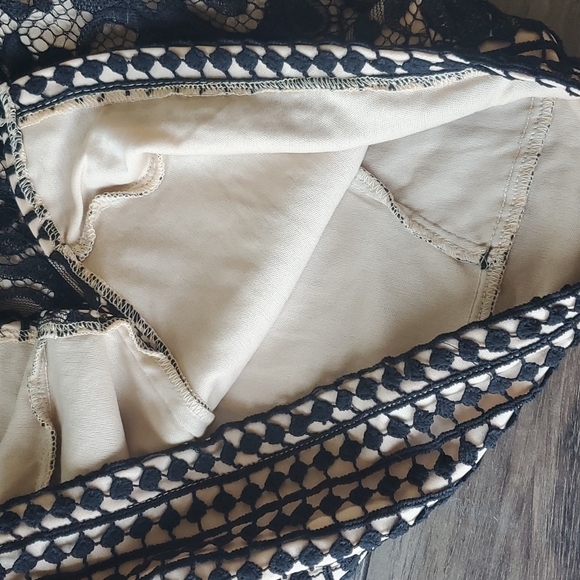 PrettyLittleThing Womens Lace Crochet High Halter Neck dress sz 8 - Picture 11 of 13